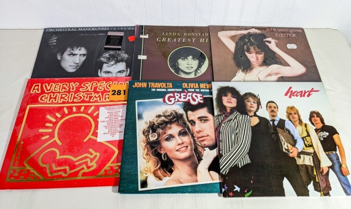 281. (6) Record Albums - Heart, Linda Ronstadt, Patti Smith