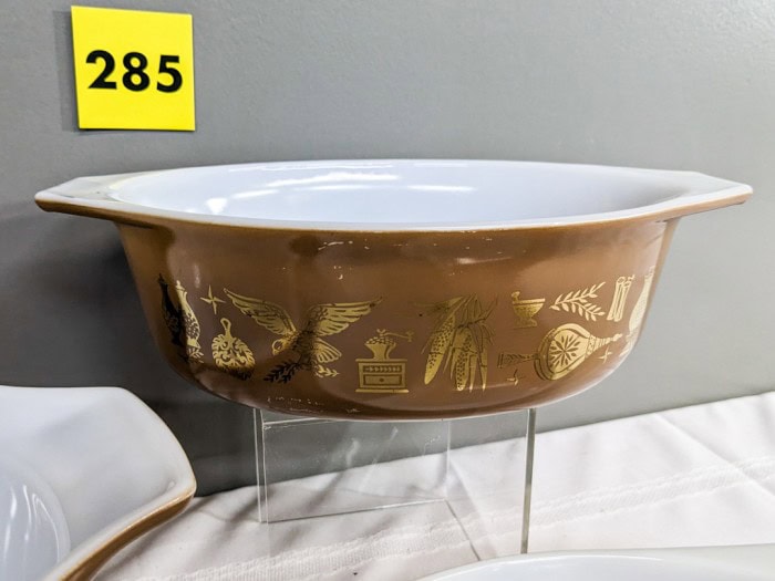 285. (3) Brown Pyrex Dishes - Image 4