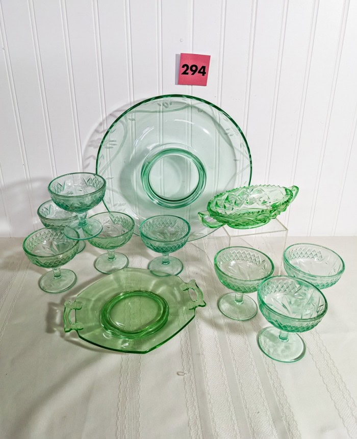 294. Green Uranium & Depression Glass Dishes