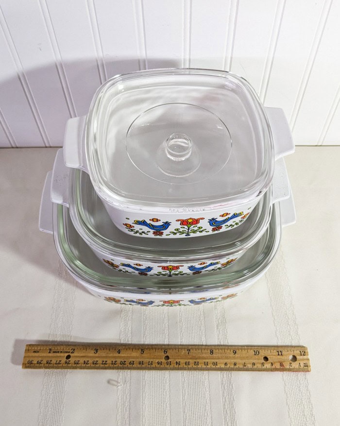 300. Verde Corningware Casserole Dishes w/ Lids - Image 5