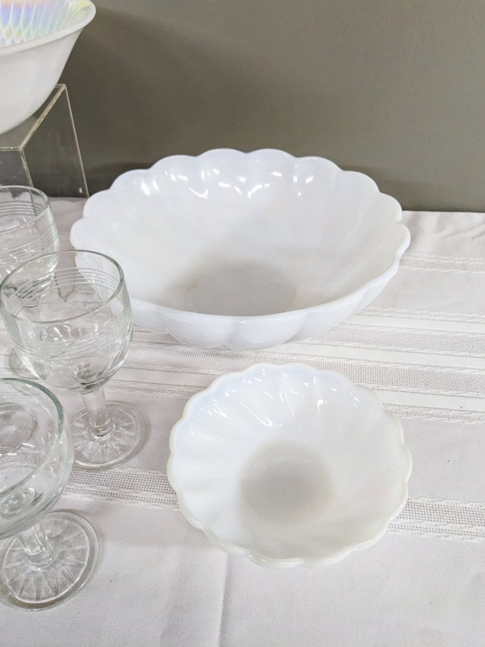 304. (14) Glasses, Iridescent Bowl + (2) Milk Glass Bowls - Image 4