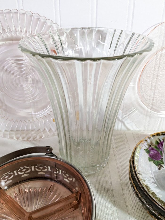 305. (5) Cups/Saucers, (2) Pink Depression Glass Plates, Vase, Glass Bowl - Image 9