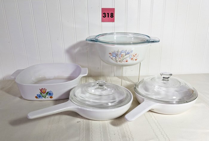 318. Corningware Dishes