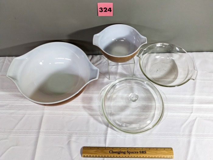 324. (2) Pyrex Brown Bowls, Clear Pyrex Bowls - Image 8