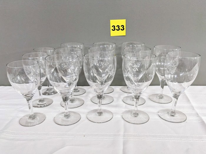 333. (15) Wine Glasses