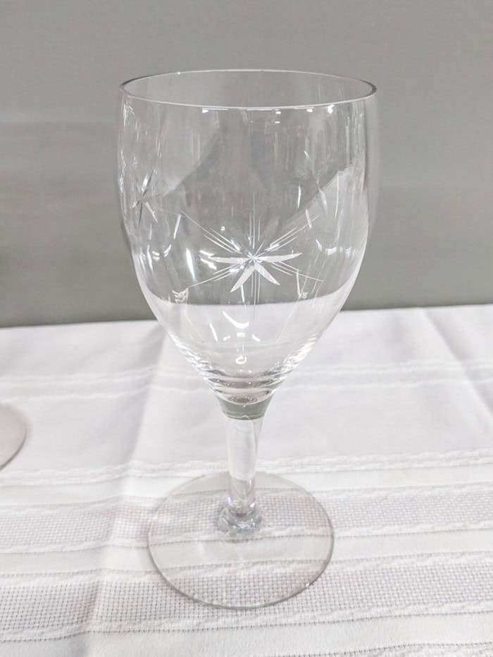 333. (15) Wine Glasses - Image 2