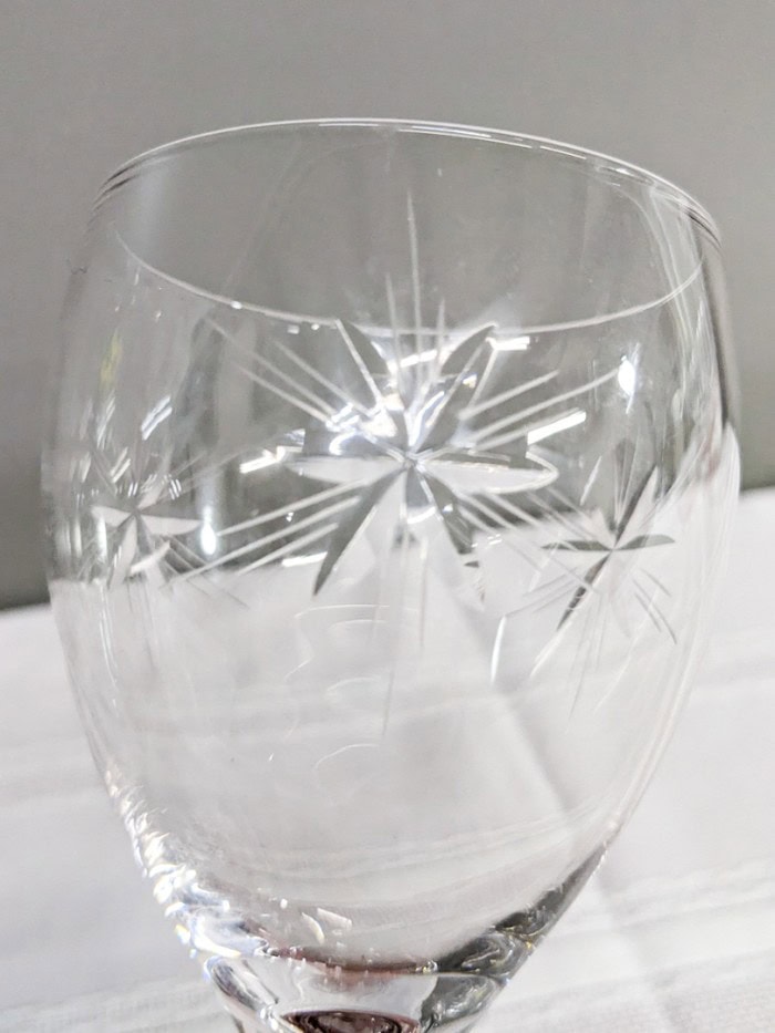 333. (15) Wine Glasses - Image 5