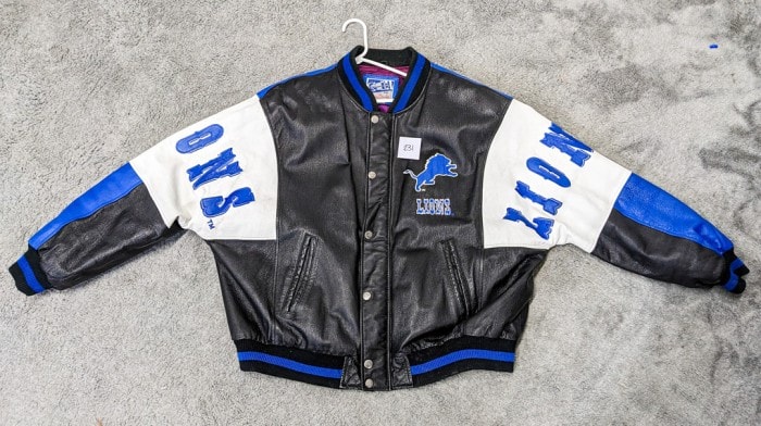 231. Detroit Lions Leather Jacket - Mens Size 3XL