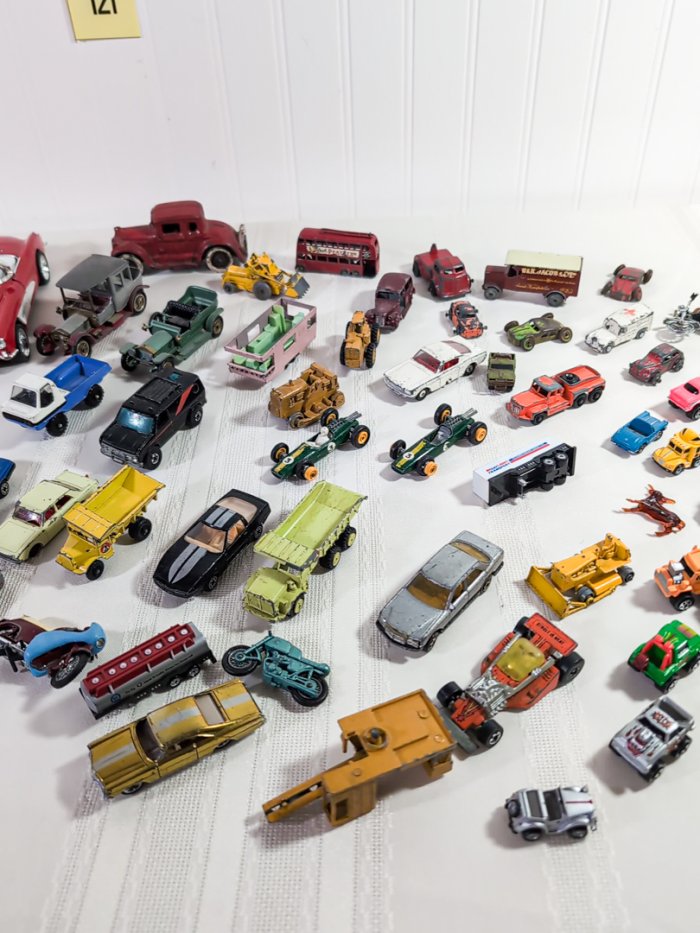 121. 100+ Vintage Toys & Cars - Image 4