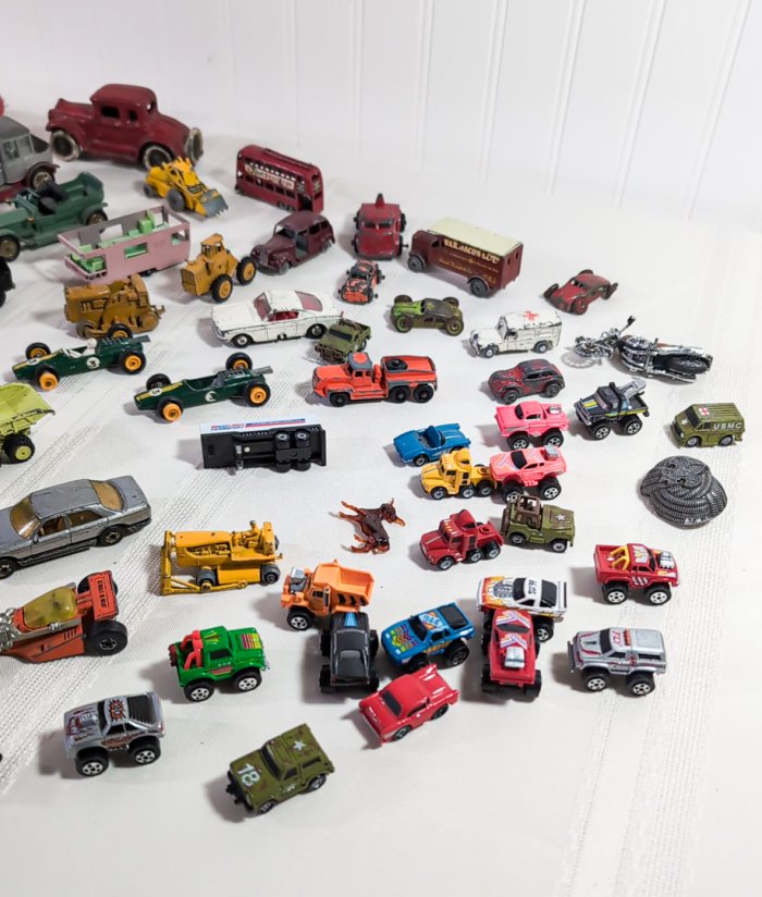 121. 100+ Vintage Toys & Cars - Image 5
