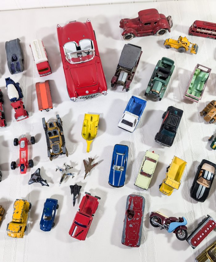121. 100+ Vintage Toys & Cars - Image 6