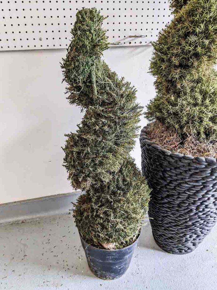 362. (2) Faux Plants in Resin Pots - Image 3