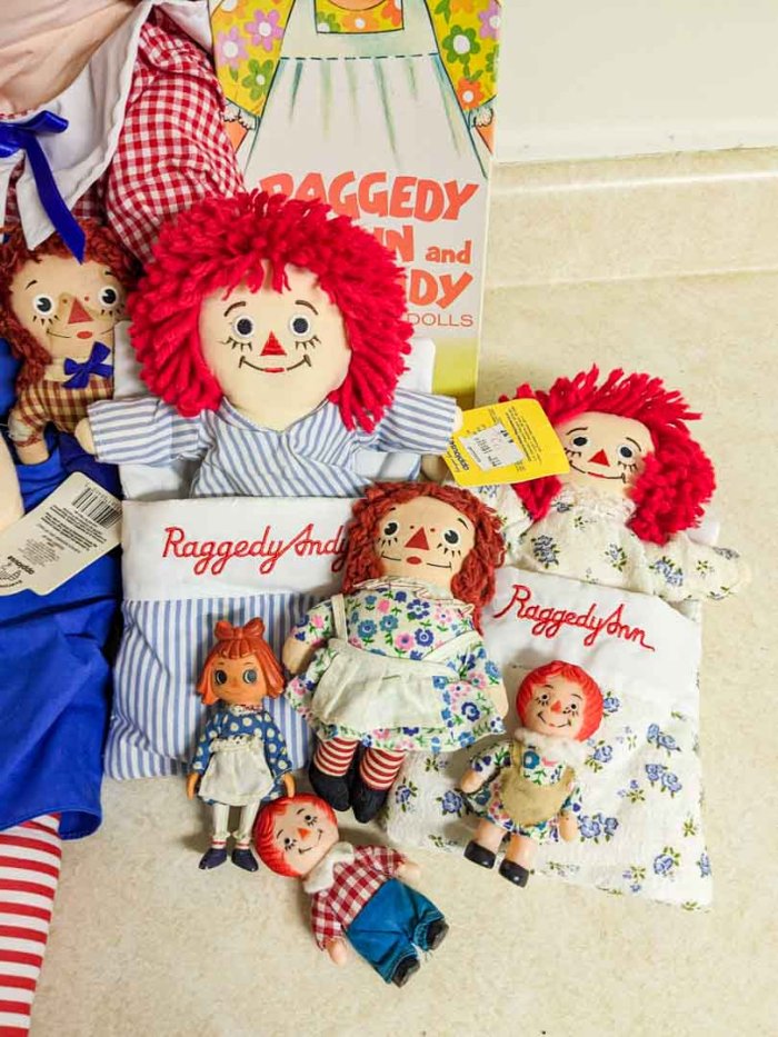 The World of Raggedy Ann コレクティブルズ Amazon.co.jp: Raggedy Ann Classic Doll 12