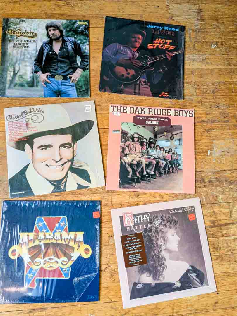 259. (18) Country Albums – Hank Williams, Waylon Jennings, Charlie