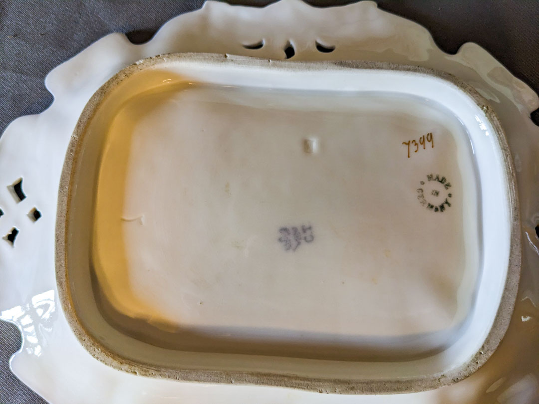 173. Platters, Bowl, Creamer/Sugar/Bowl and Misc. Silverplate Utensils - Image 7