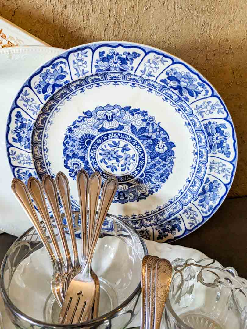 173. Platters, Bowl, Creamer/Sugar/Bowl and Misc. Silverplate Utensils - Image 4