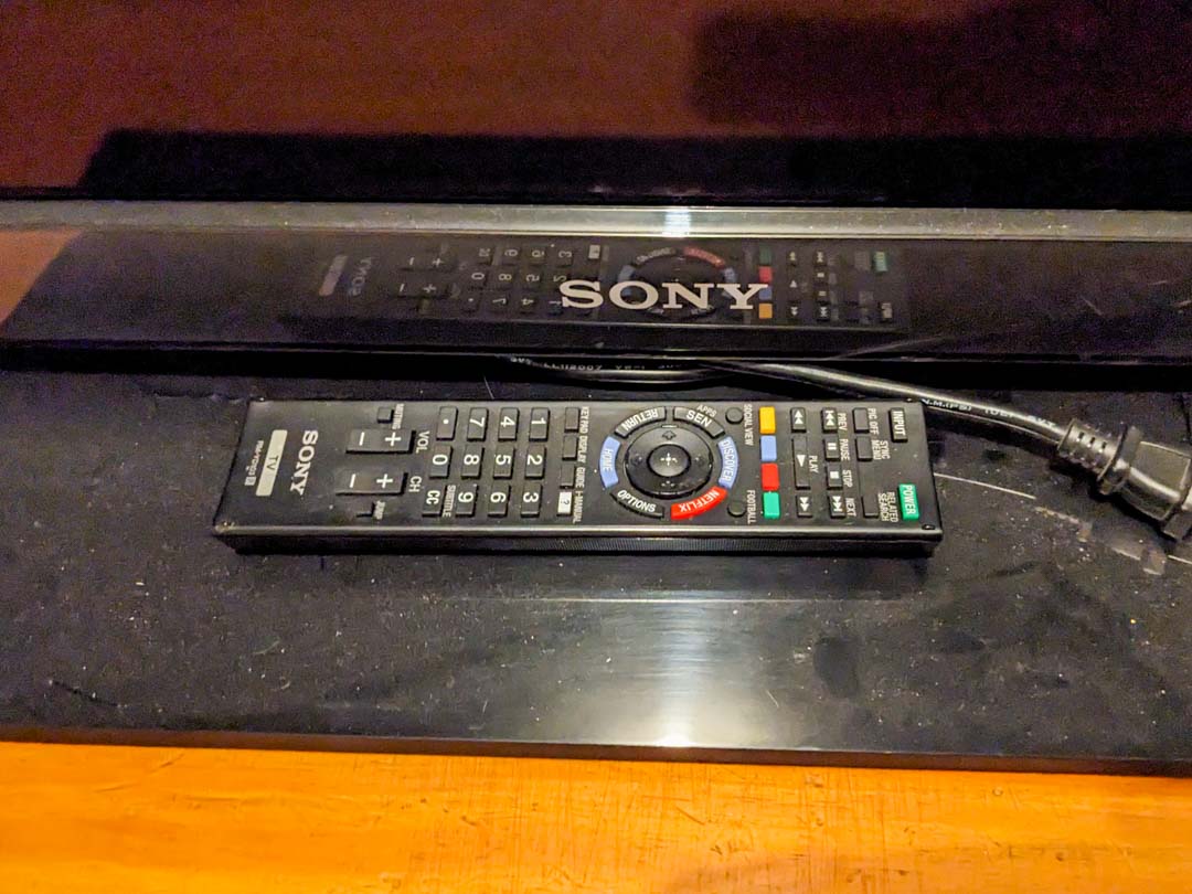 374. SONY 46" HDTV Television - Image 2