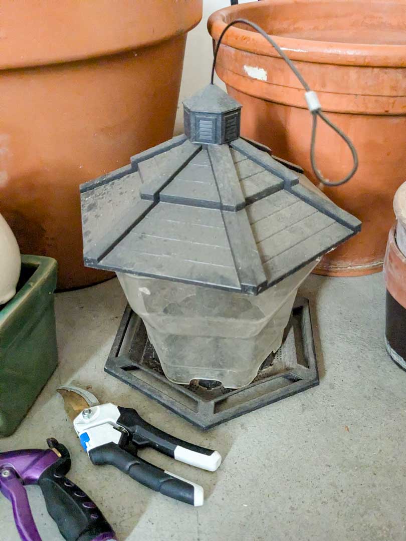 271. Terracotta Pots, Planters, (2) Shepherd's Hooks, Bird Feeder + Decor - Image 7