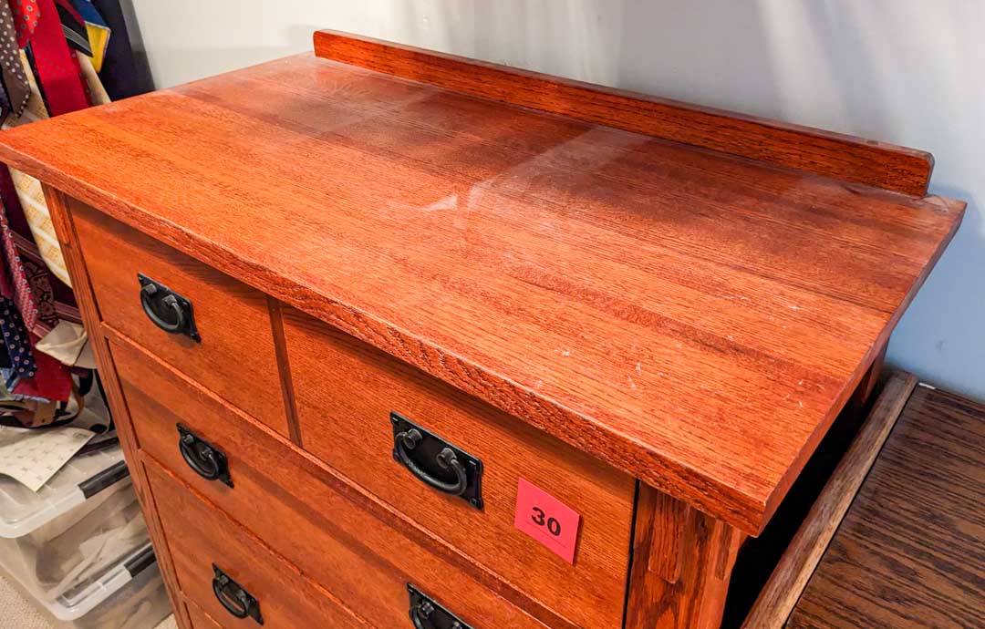 30. Dresser - Image 3