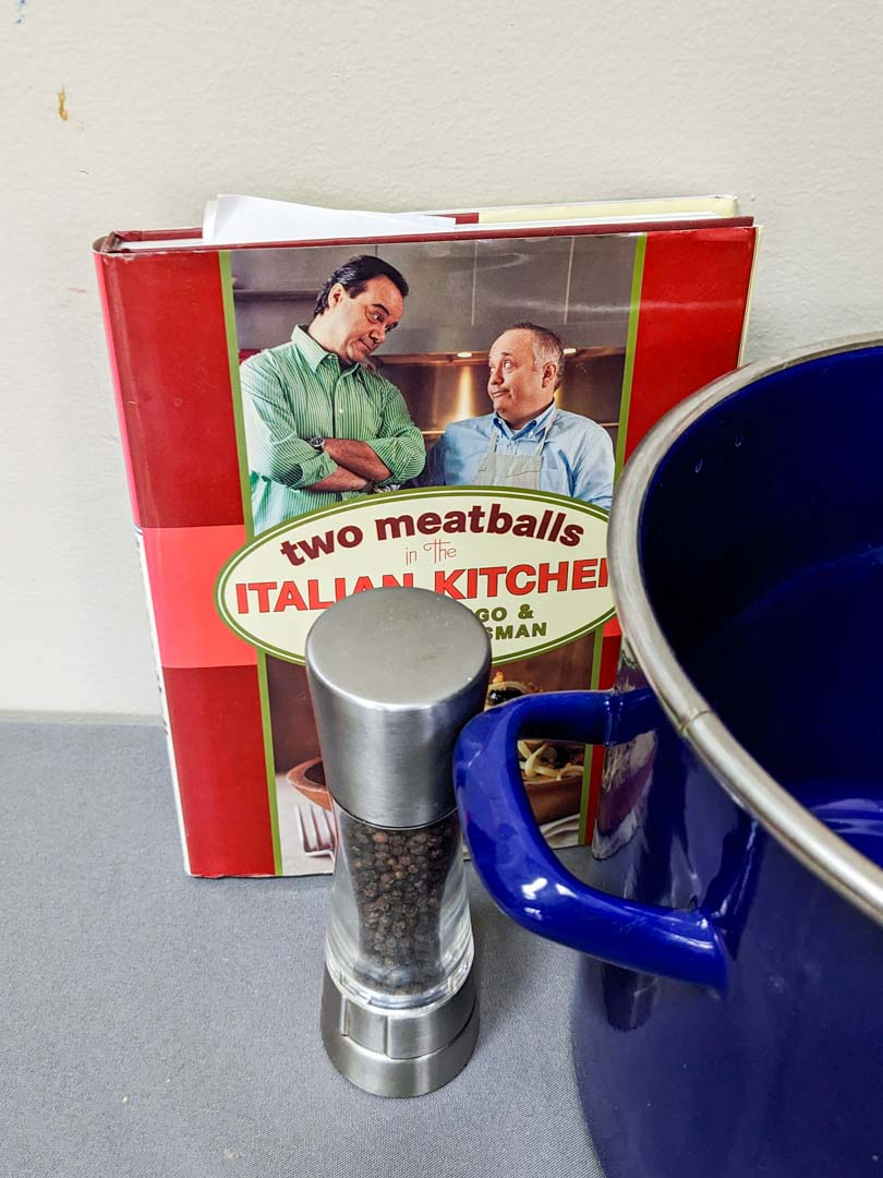 66. Stockpot, Pepper Mill + Cookbooks - Image 6
