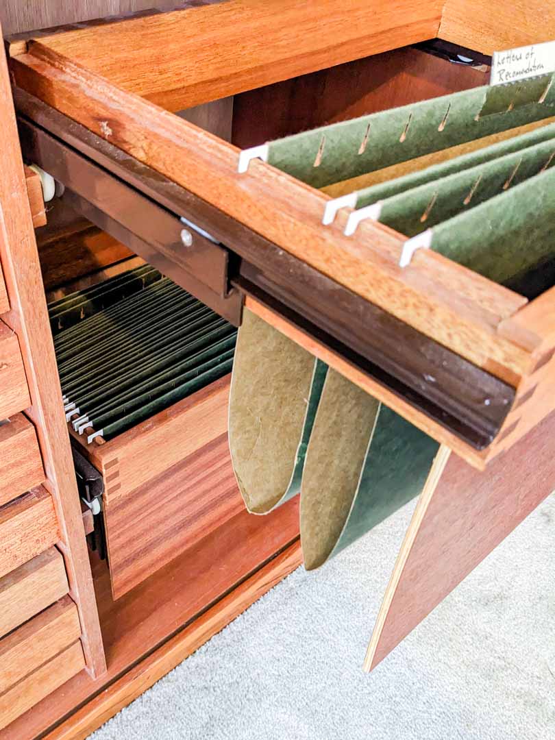 200. Storage Cabinet - Image 3