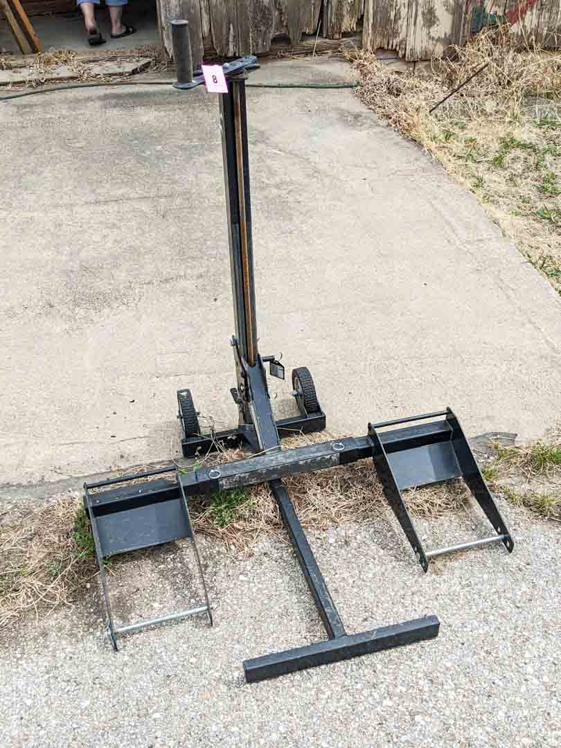 8. Mower Jack