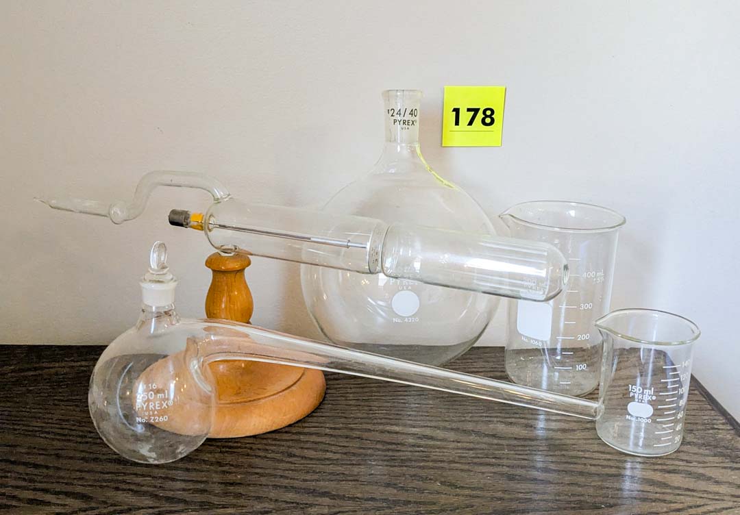 178. Pyrex Beakers + Lab Equipment