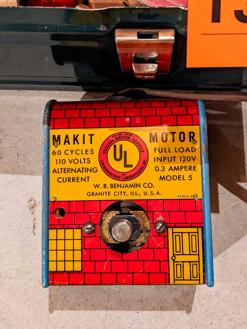 131. Vintage Makit Construction Set - Image 2