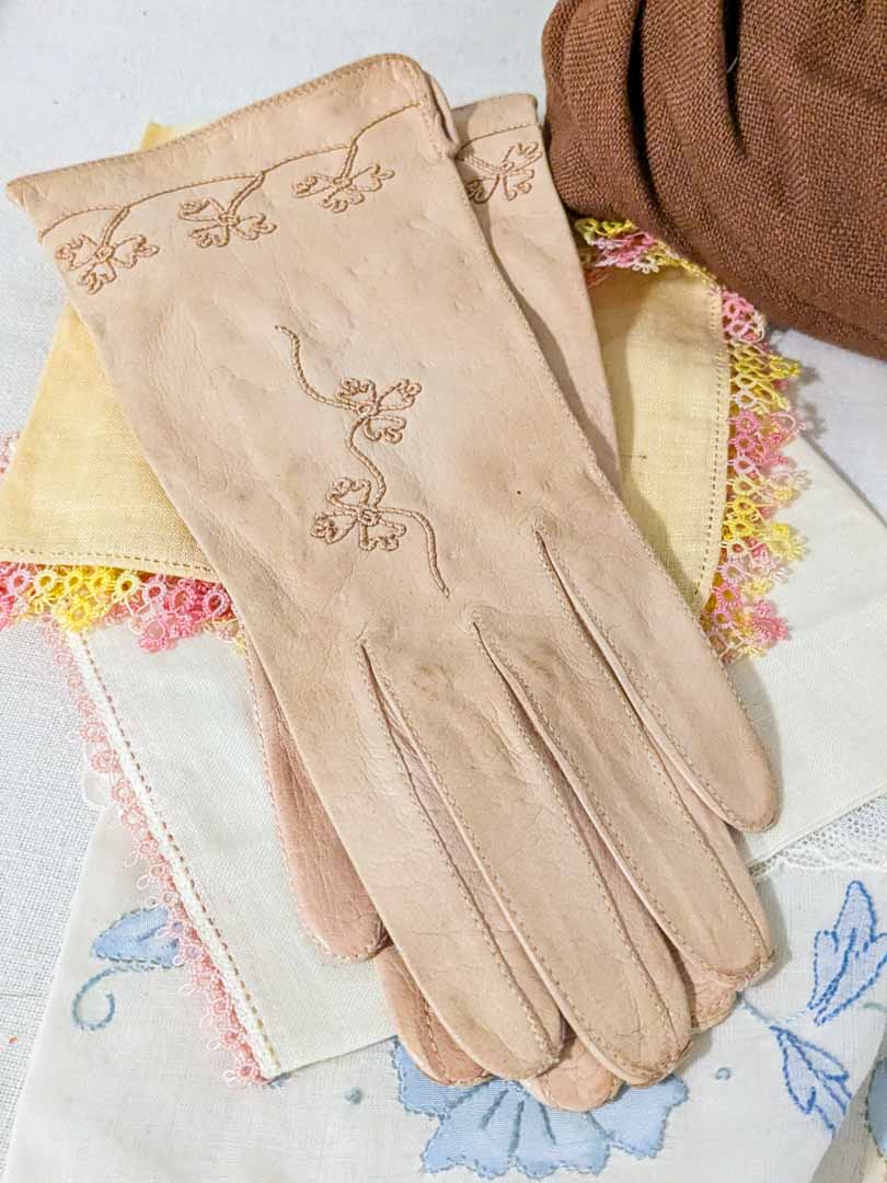 364. Vintage Purse, Gloves, Hankies + Perfume Bottles - Image 5