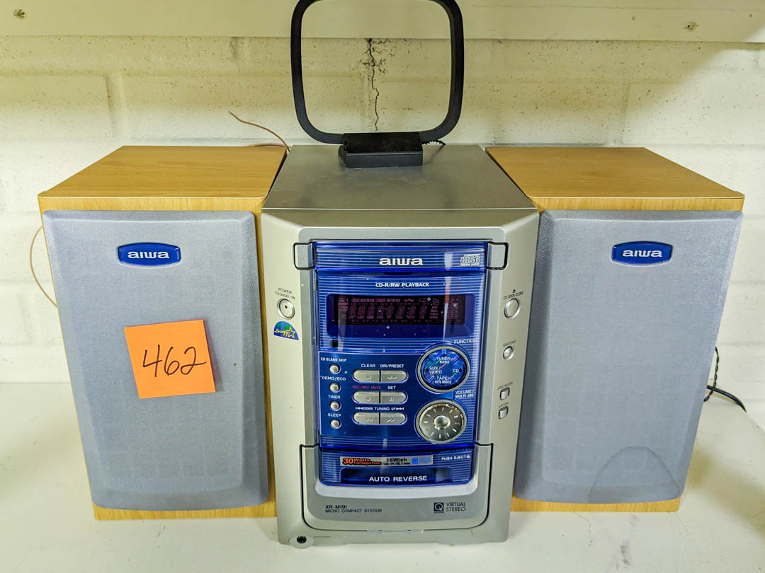 462. AIWA Stereo