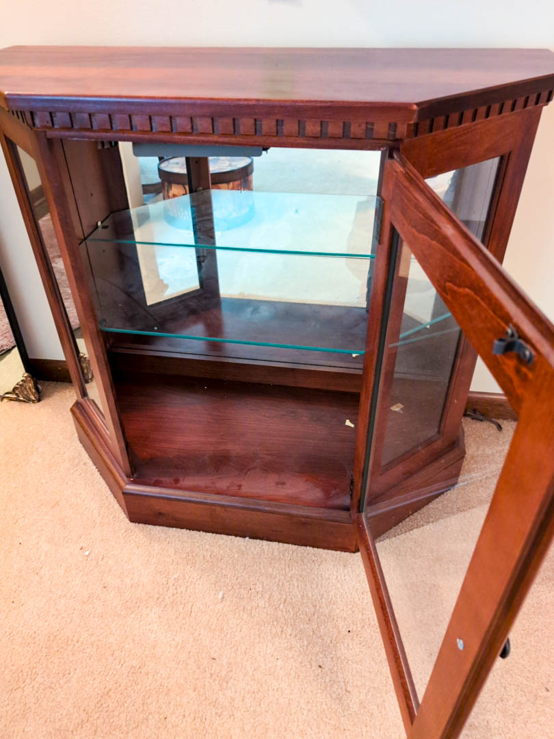21. Display Cabinet - Image 5