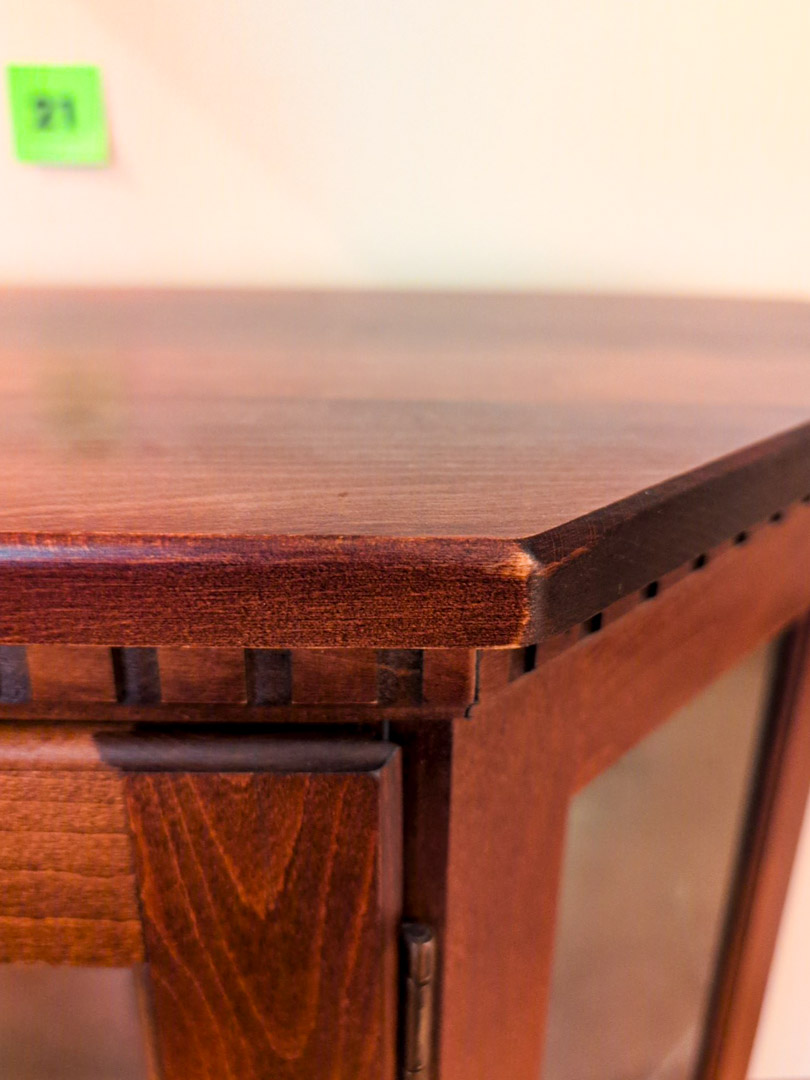 21. Display Cabinet - Image 4