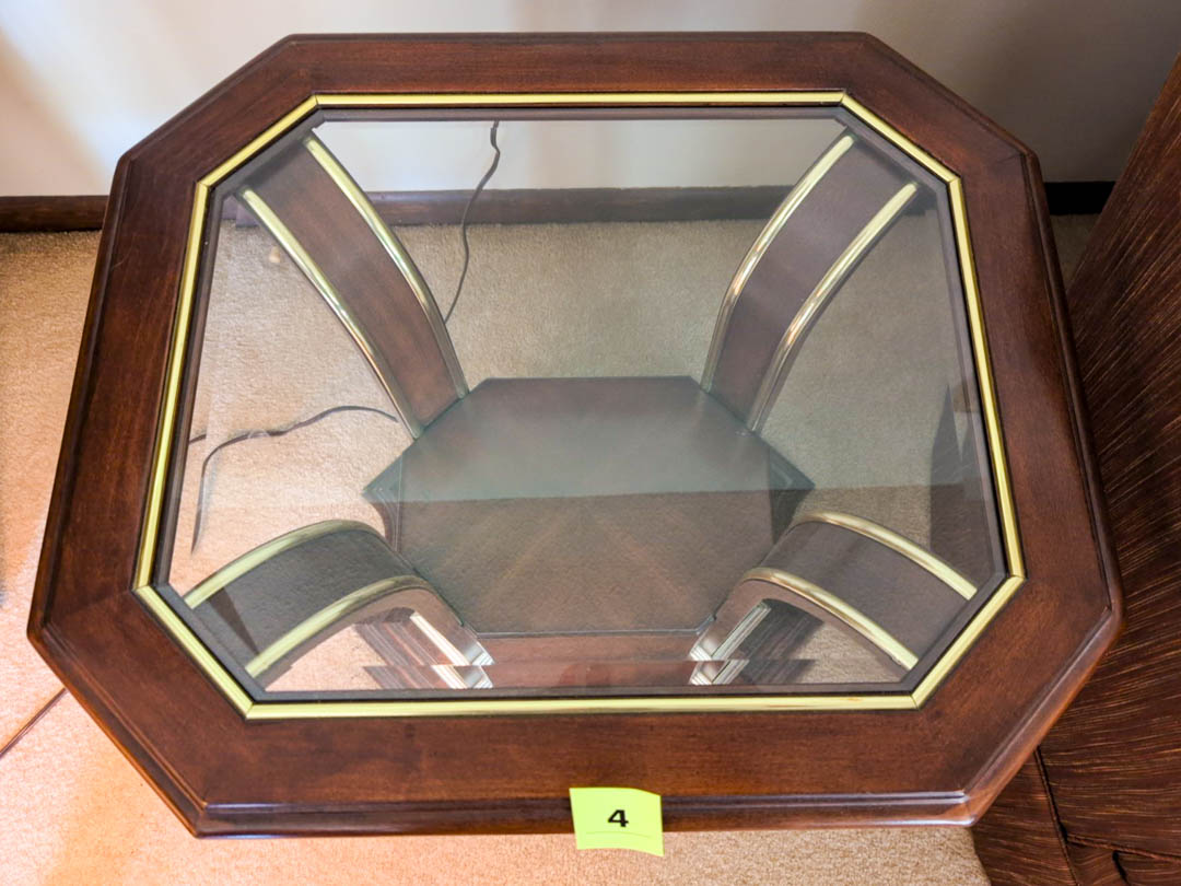 4. End Table w/ 27" Lamp - Image 4