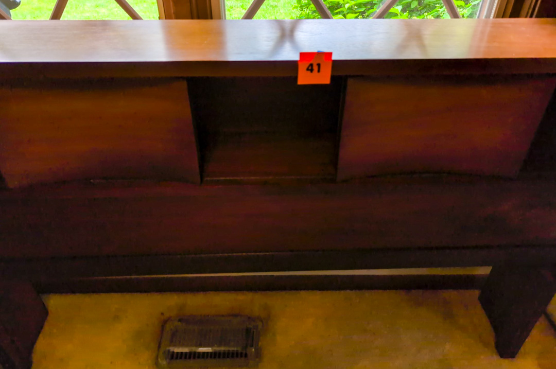 41. Headboard - Image 5