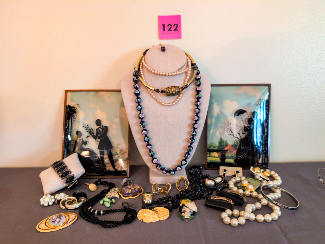 122. (2) Silhouettes, (6) Necklaces, (13) Earrings, (2) Bracelets, Ring + (2) Brooches