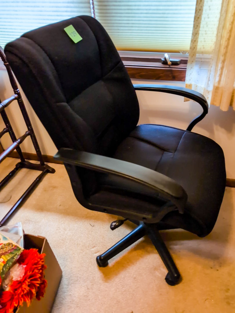 129. Office Chair - Image 4