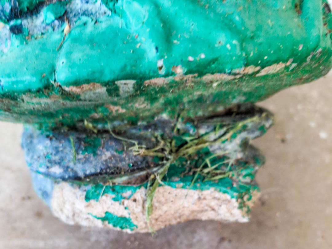 264. 12" Concrete Frog - Image 3