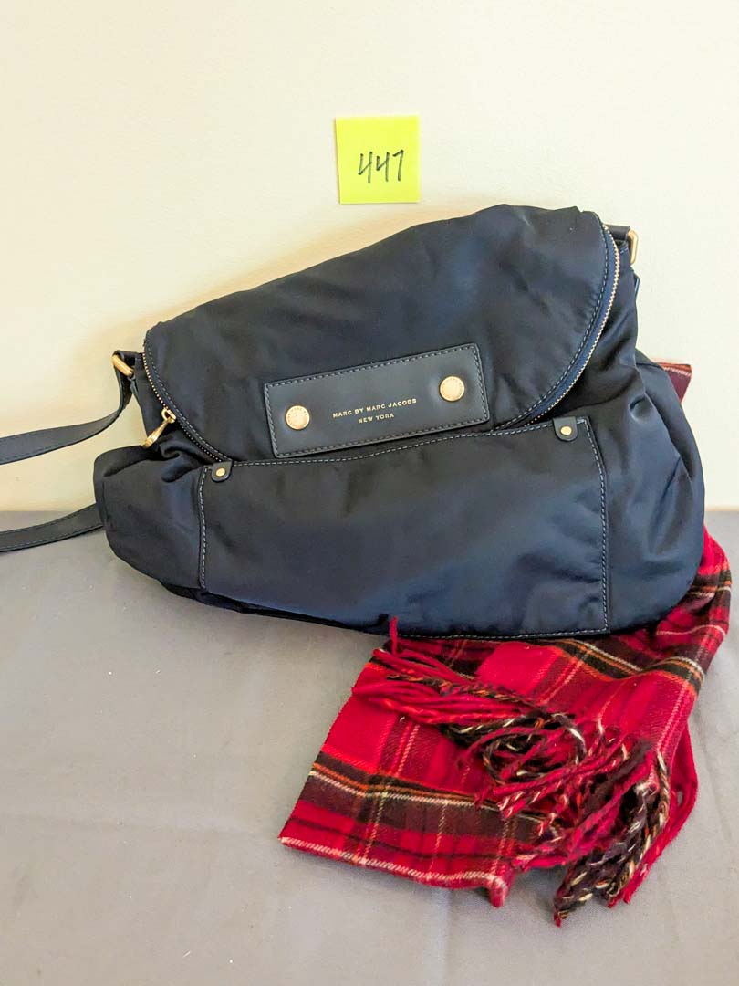 447. Marc Jacobs Handbag + (NEW) Merona Scarf