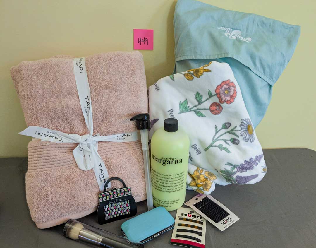 449. (NEW) Towels, Hair Accessories, My Pillow + Bath Gel