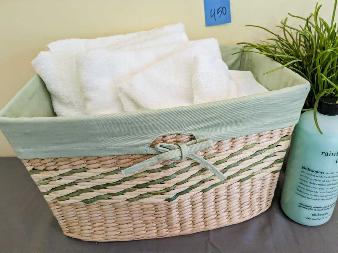 450. (NEW) Towels, Basket, Faux Plant + Bath Gel - Image 4