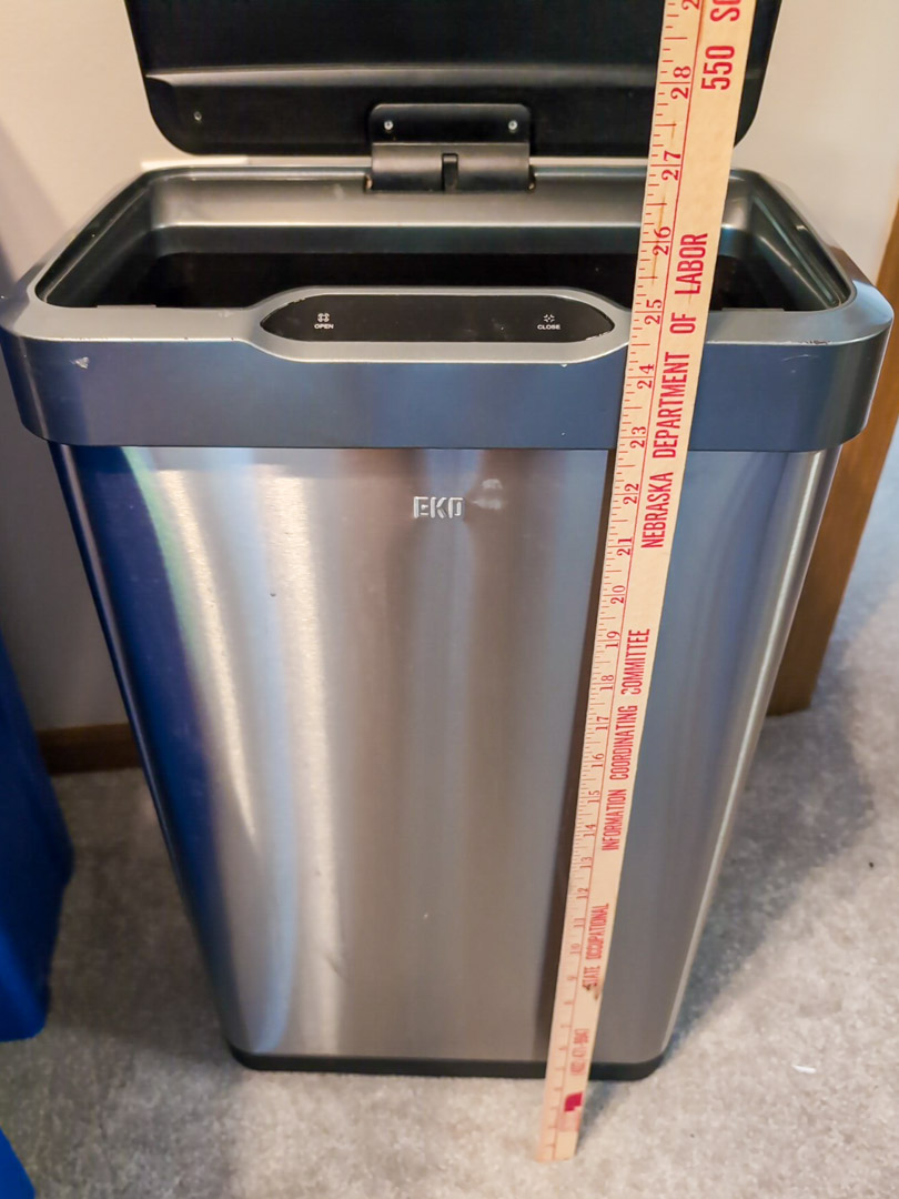 206. Battery Operated Trash Can + (2) Recycle Bins + (4) Stocking Organizers - Image 5