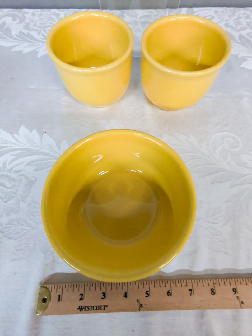 112. Fiesta Cookie Jar, (4) Bowls, (4) Glasses, Salt/Pepper - Image 4