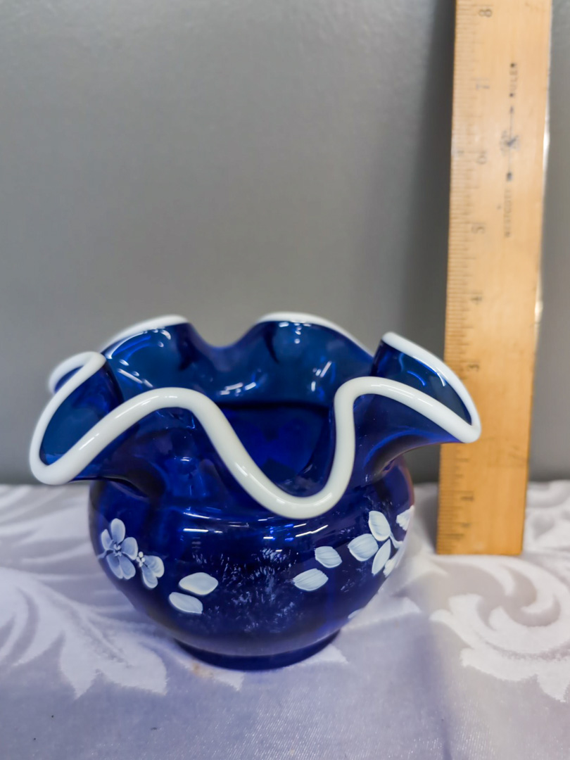 126. Fenton Ruffled Bowl + Cat, Bohemia Vase - Image 4