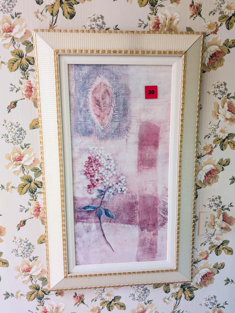 30. Hydrangeas + Burlap Art