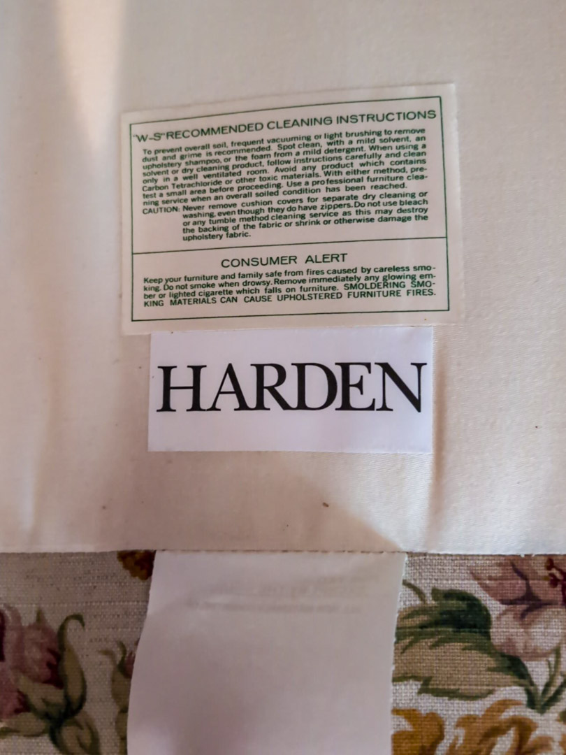 330. Harden Sofa - Image 3