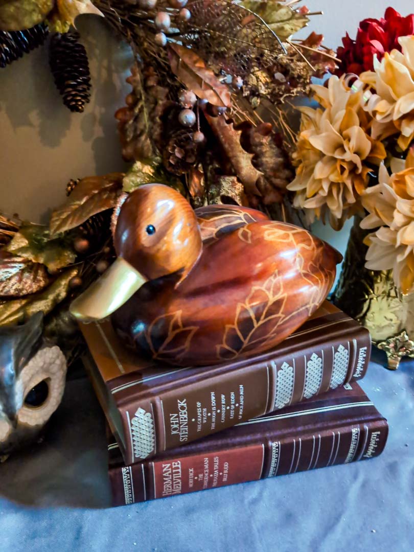 299. Lamp, Wreath, Wood Duck, Owl + (2) Books - Image 6