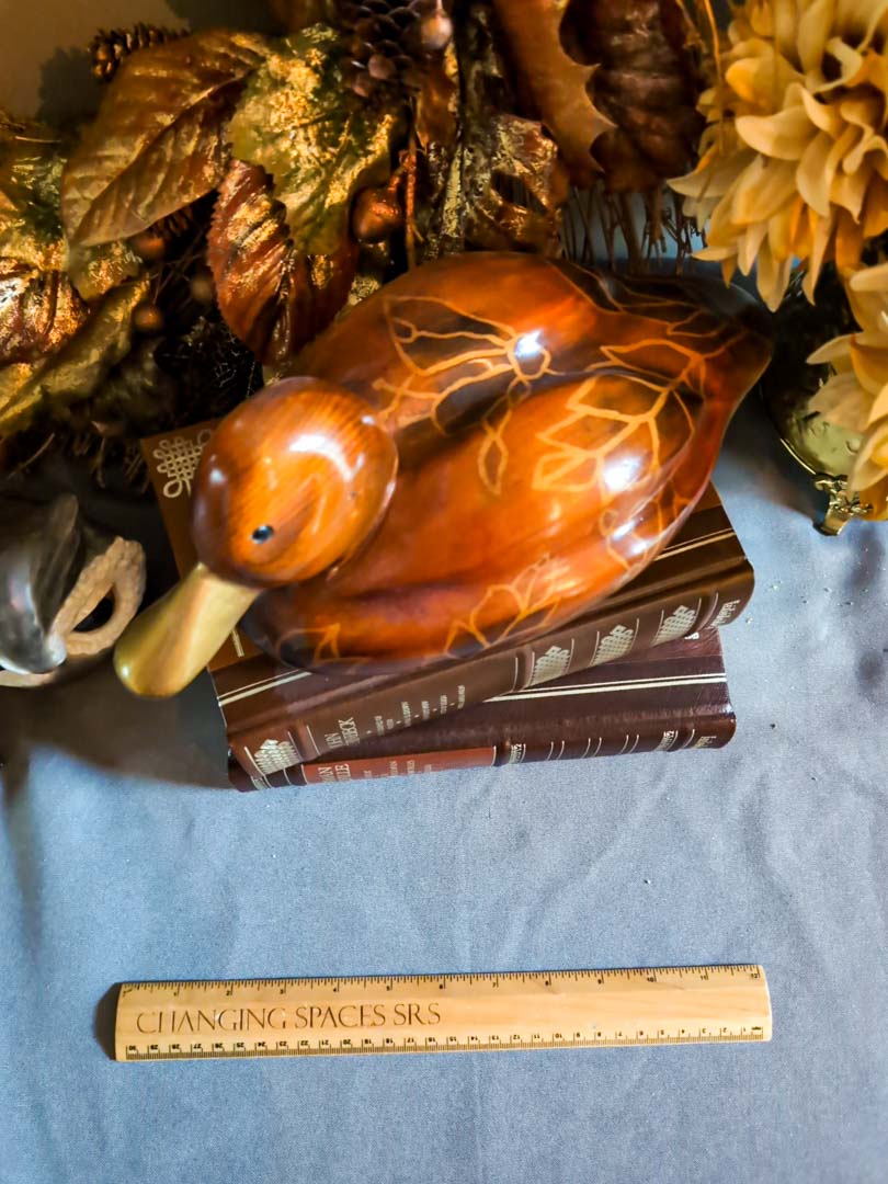 299. Lamp, Wreath, Wood Duck, Owl + (2) Books - Image 3