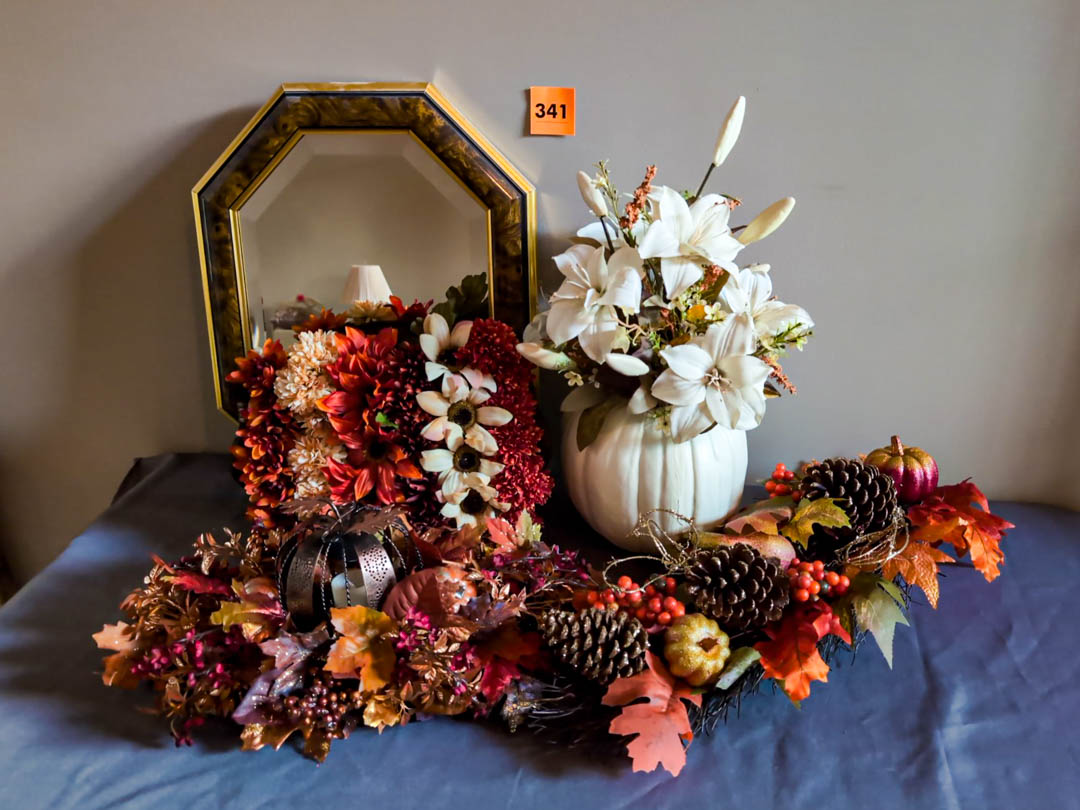 341. Mirror + Fall Decor