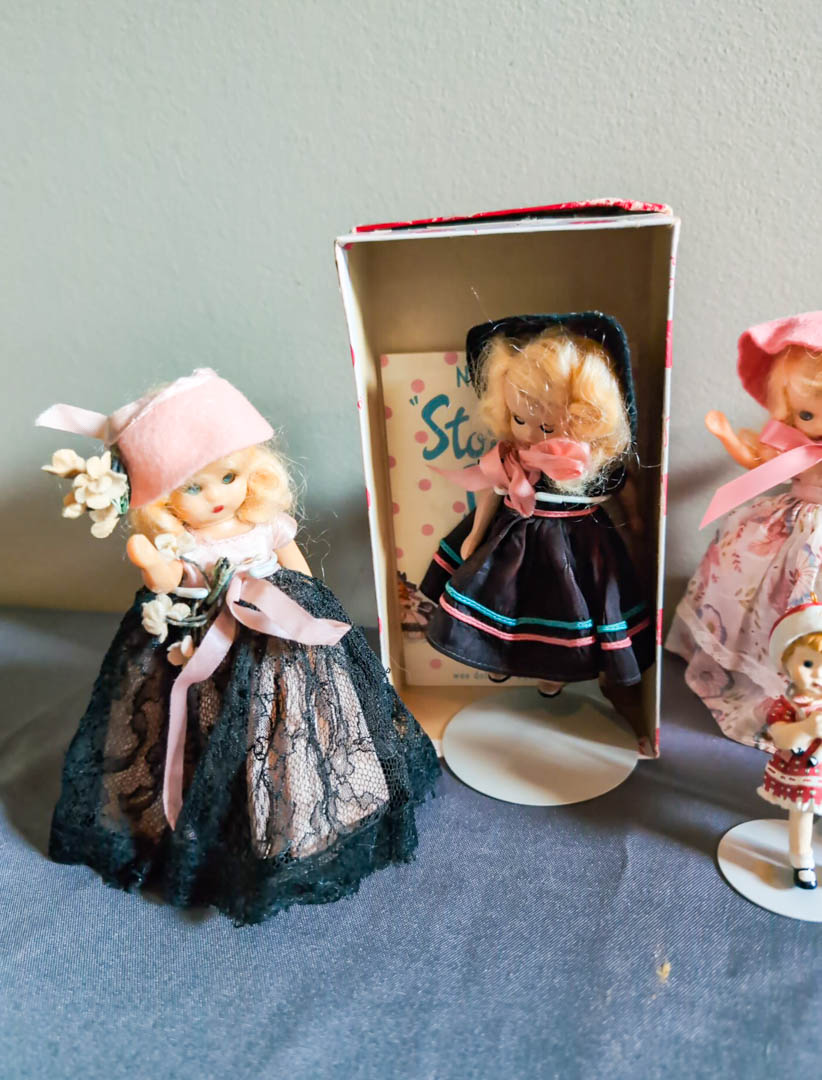 377. (9) Vintage Dolls - Image 2