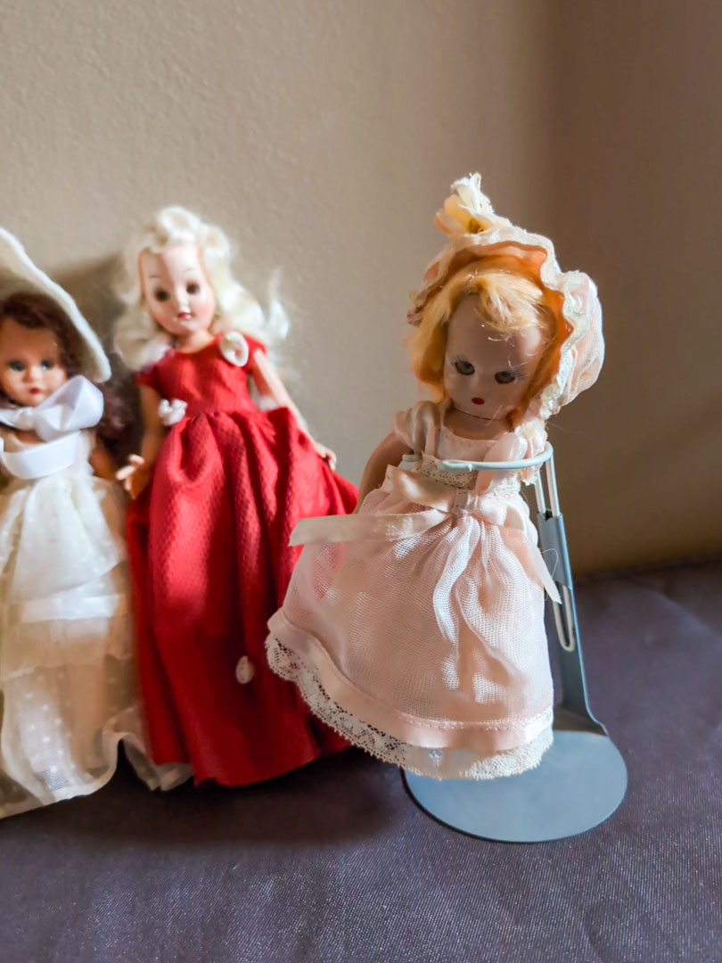 377. (9) Vintage Dolls - Image 5